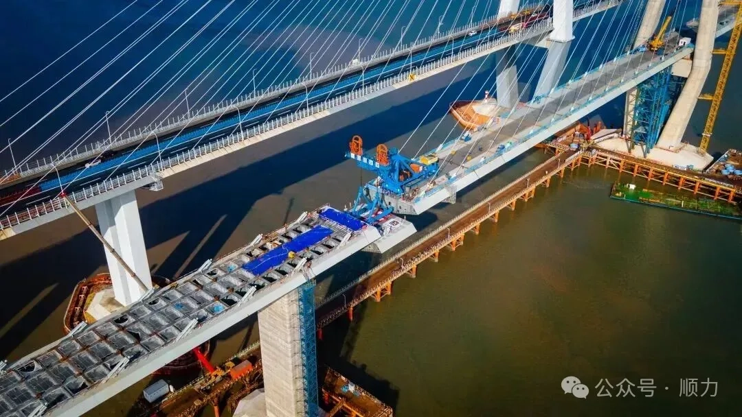 Vão de abordagem do lado sul da ponte marítima da baía de Ningbo Xiangshan fechada com sucesso usando estacas de aço SHUNLI